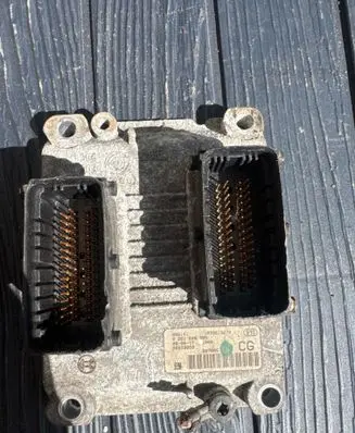 Opel Corsa D Engine control unit/module 0261208985