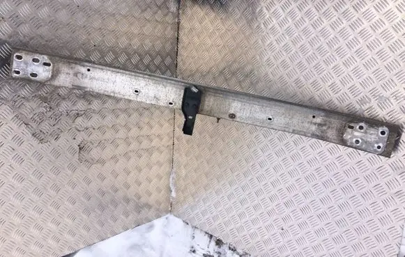 Toyota Corolla Verso E121 Front bumper cross member