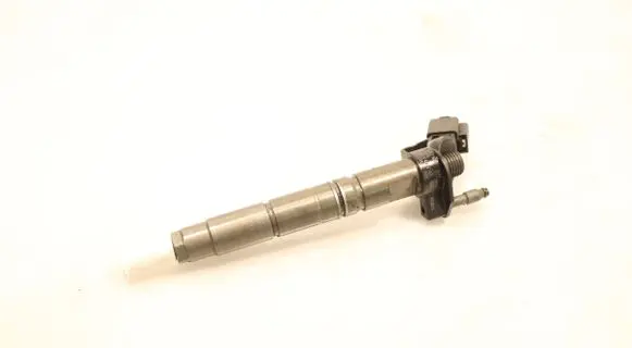 Mercedes-Benz C W204 Fuel injector 0445116026