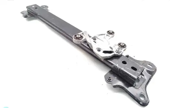 Tesla Model 3 A/C compressor mount bracket 1075044E