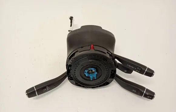 Wiper turn signal indicator stalk/switch