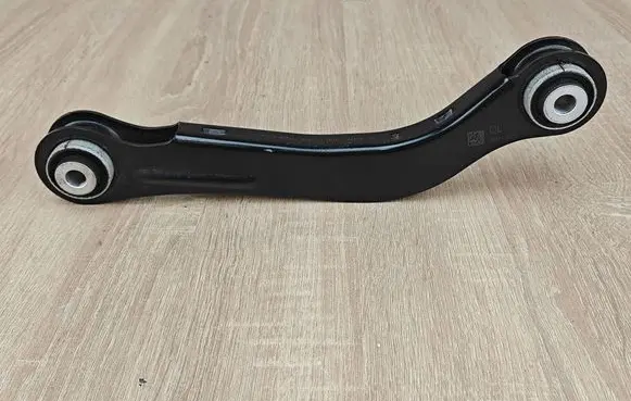 Rear upper control arm/wishbone