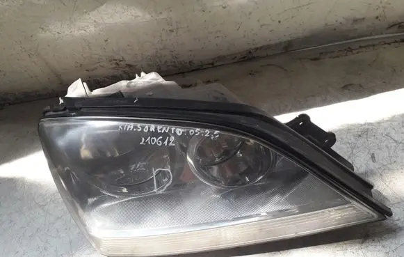 KIA Sorento Headlight/headlamp SAEHRTPAP201VOL