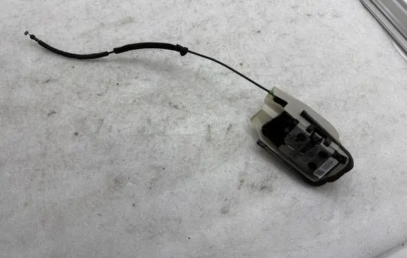Tesla Model Y Front door lock 150067300A AP122054B04898