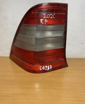 Mercedes-Benz C W202 Rear/tail lights 2028204064 C1037