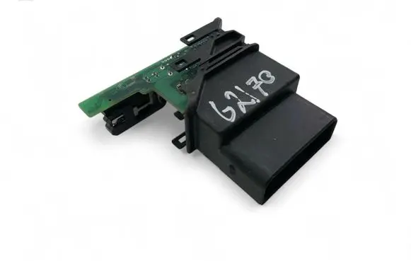 Volkswagen Golf VI Other control units/modules 5K0959795