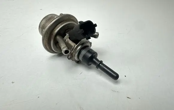 BMW 5 F10 F11 AdBlue injector 8514448