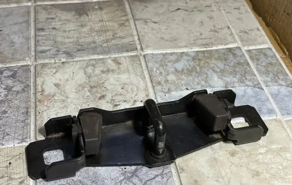Ford Galaxy Loading door lock loop/hook striker 3M51R404B12