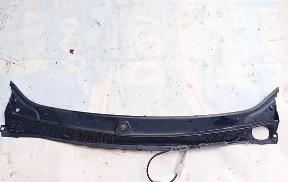 Dacia Sandero Wiper trim 668114438R