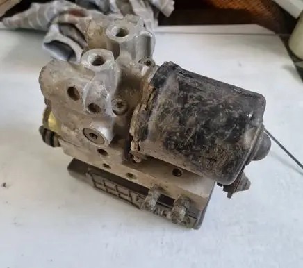 Volkswagen Sharan ABS Pump 7M0907379A