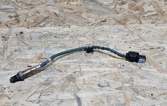 Mercedes-Benz C W204 Lambda probe sensor 0085423018 0258017283