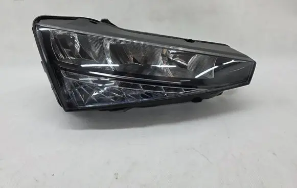 Skoda Scala Headlight/headlamp 657941016 SP657941016