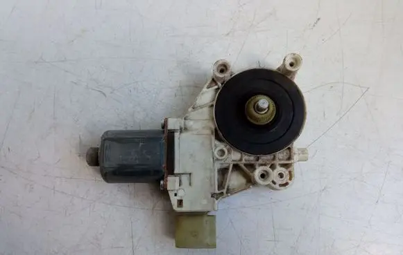 BMW 7 F01 F02 F03 F04 Rear door window regulator motor 7046032 130822515