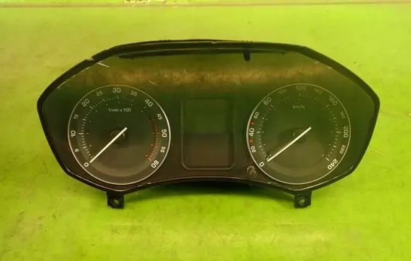 Skoda Octavia Mk2 (1Z) Speedometer (instrument cluster) 1Z0920810E