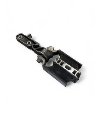 Volvo XC90 Engine mount bracket 31330594