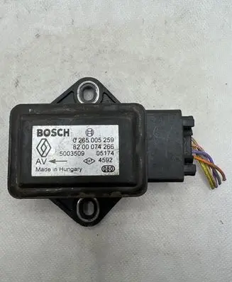Renault Scenic II - Grand scenic II Airbag deployment crash/impact sensor 8200074266 0265005259 5003509