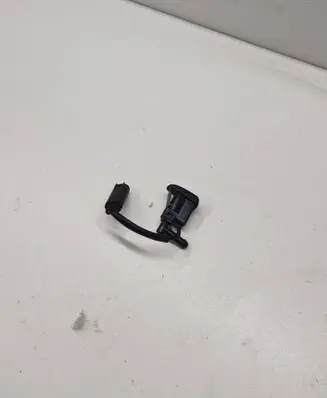 Windshield washer spray nozzle