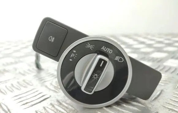Mercedes-Benz A W176 Light switch A2129050551