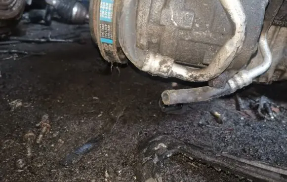 KIA Shuma Air conditioning (A/C) compressor (pump)