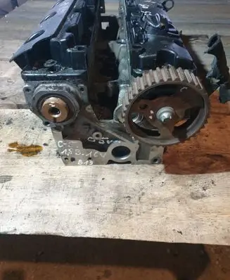 Citroen C5 Engine head 