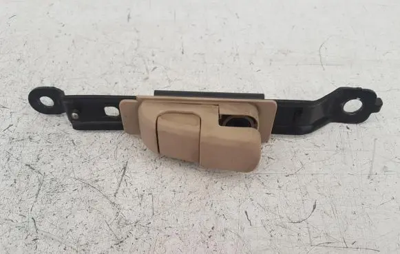 Nissan Murano Z50 Seat belt height adjuster 