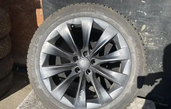 Tesla Model X R20 alloy rim 102724400B