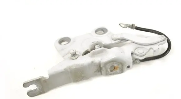 Engine bonnet/hood hinges