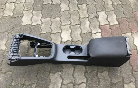 Volkswagen Jetta VI Center console 5C8863241A