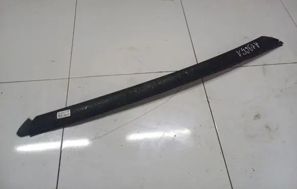 Citroen C4 I Picasso Windshield trim 9654505477