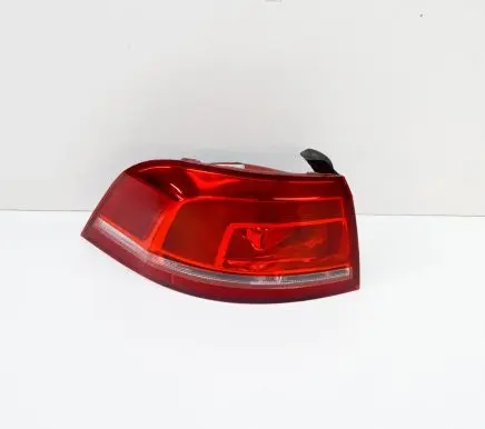 Volkswagen PASSAT B7 Rear/tail lights 3AF945095C