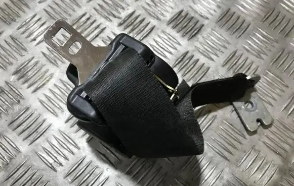 Ford Fiesta Rear seatbelt 2s6aa611b69ad 2s6a-a611b69-ad