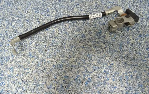 BMW 5 G30 G31 Negative earth cable (battery) 6840519