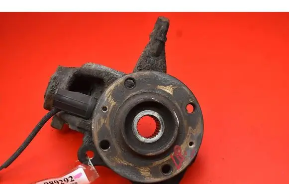 Citroen C3 Picasso Front wheel hub spindle knuckle 