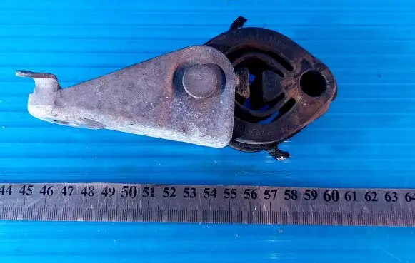 Muffler mount bracket/holder