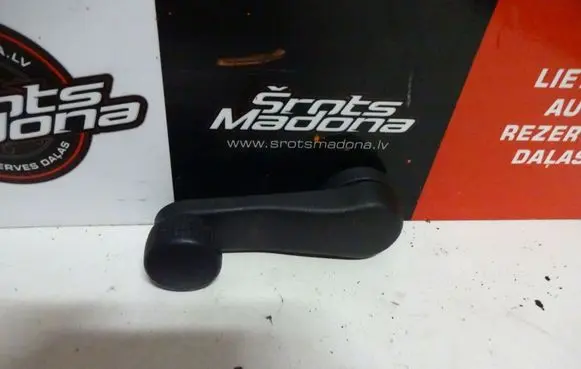 Skoda Octavia Mk2 (1Z) Rear door window winding handle 1H0837581D