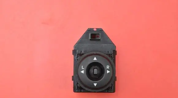 KIA Venga Mirror heating switch 457480