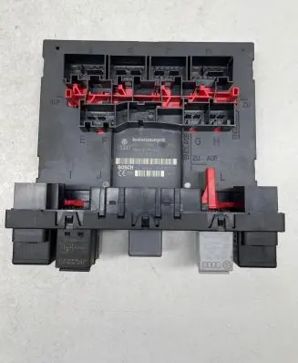 Volkswagen PASSAT B6 Comfort/convenience module 3C0937049H F005V00529 H37S1301
