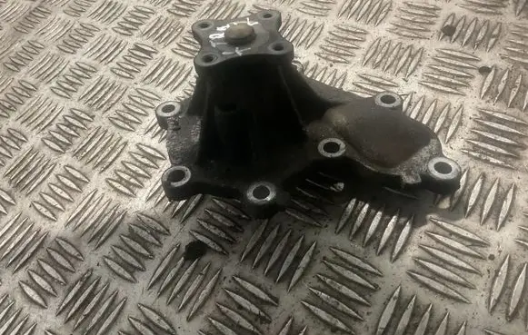 Nissan X-Trail T30 Water pump 