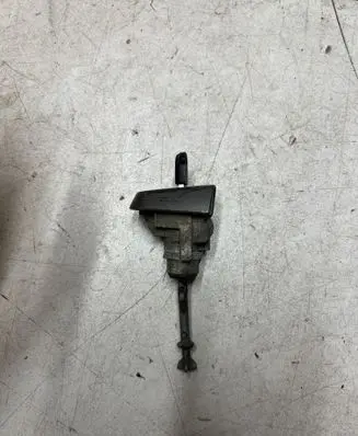Toyota Corolla Verso AR10 Convertible roof lock latch cylinder