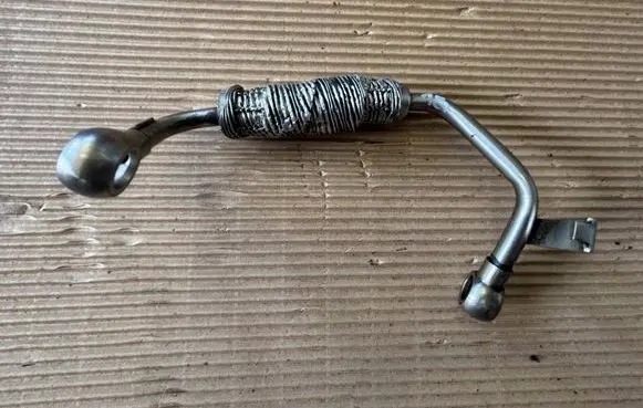 Audi A5 8T 8F Turbo turbocharger oiling pipe/hose