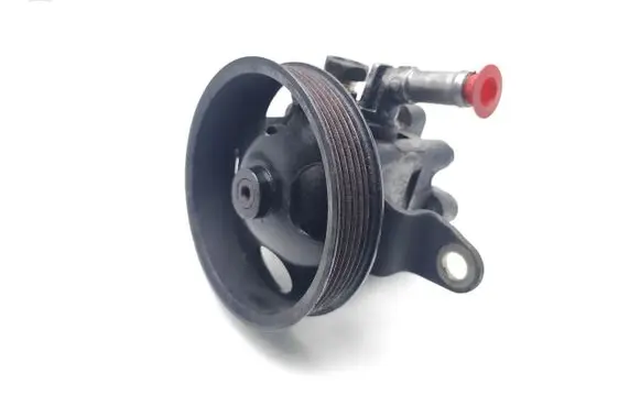 Nissan X-Trail T30 Power steering pump