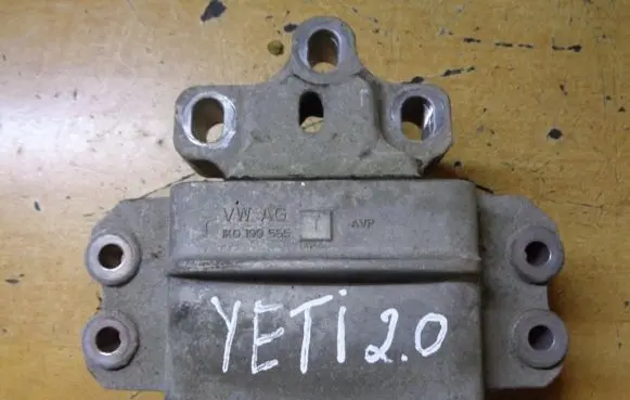 Skoda Yeti (5L) Gearbox mount 1K0199555