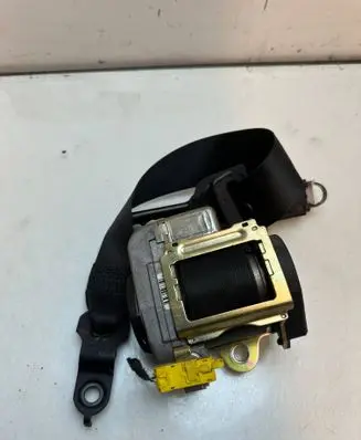 Mercedes-Benz E W211 Front seatbelt 561014601
