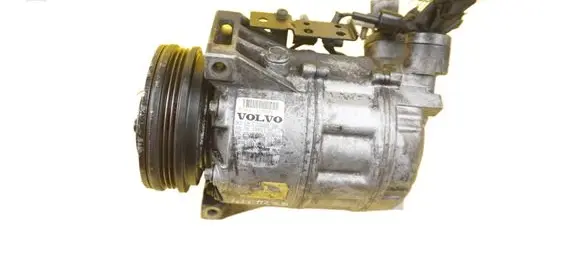 Volvo V70 Air conditioning (A/C) compressor (pump) D5204T2