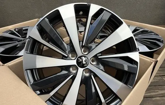 R19 alloy rim
