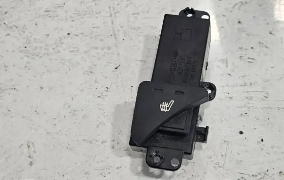 KIA Sportage Seat heating switch 933403W900WK