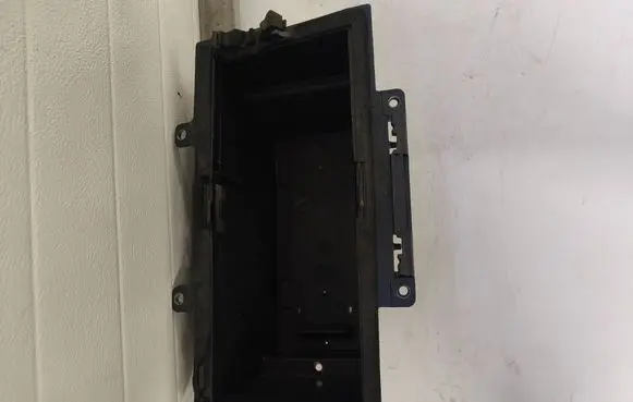 Battery box tray