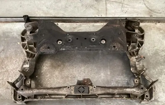 Mercedes-Benz C W203 Front subframe 2036280657