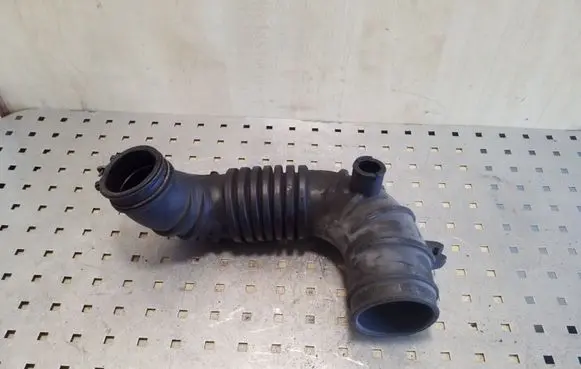 Mitsubishi Pajero Turbo air intake inlet pipe/hose 1505A196 1505A195