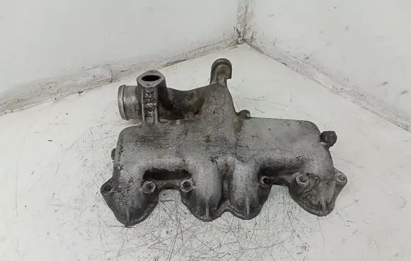 Ford Galaxy Intake manifold 028129713K